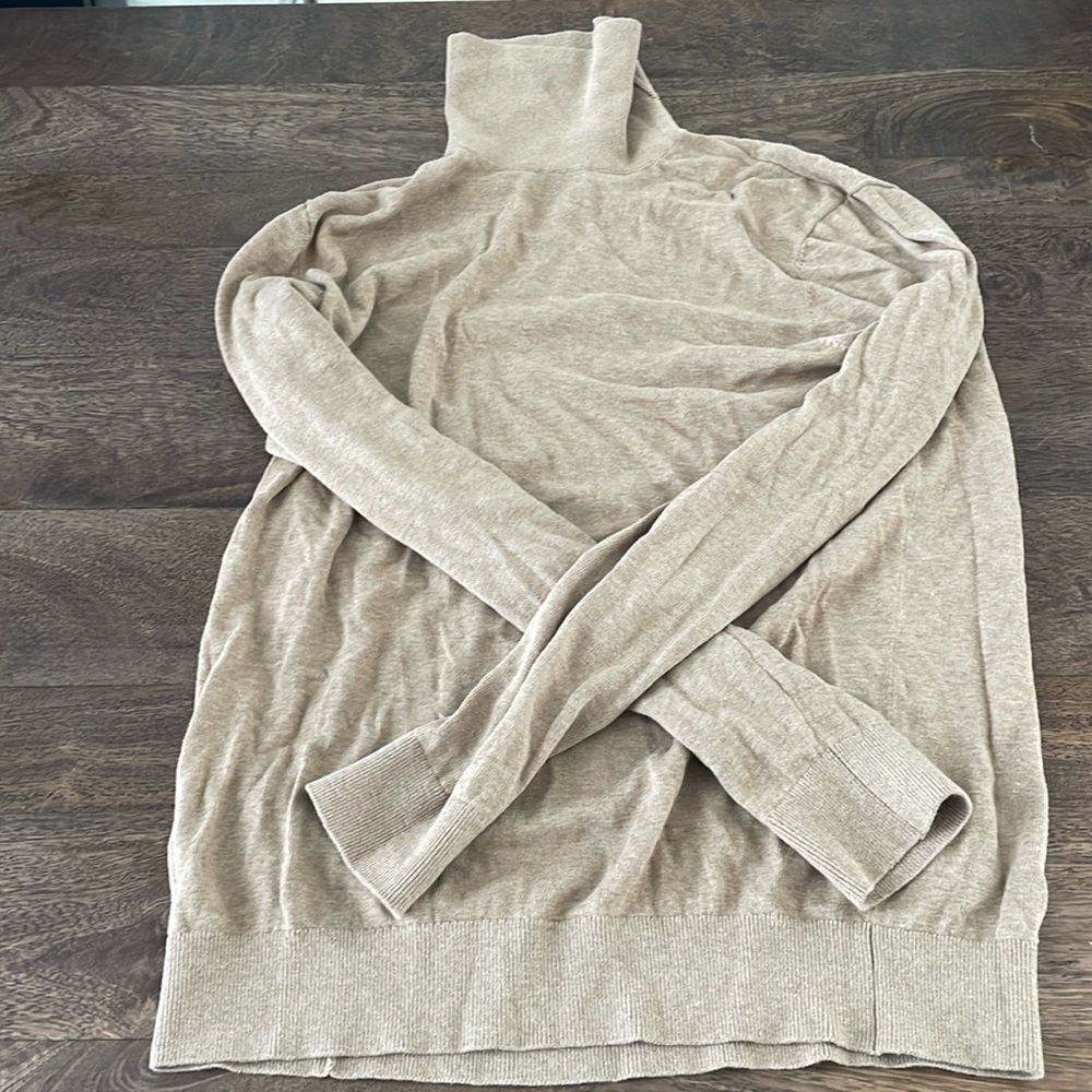 H&M Tan Turtleneck made with 100% cotton